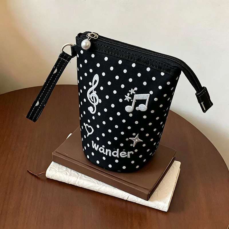 Милый пенал с вышивкой в горош – обзор и цена Embroidery Bag